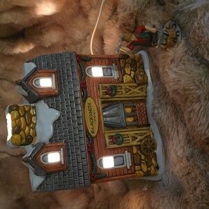 Rustic Farmhouse Light-Up Barn Accent